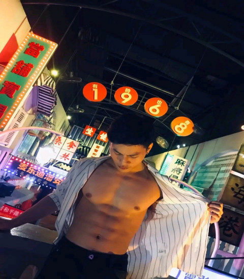 Huấn Luyện Viên Cá Nhân 1:1 – Hỗ Trợ Online/Offline Tại Dương Hoàng FN