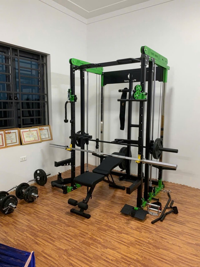 Giàn tạ DHFNUNIQUE phù hợp cho cả nam và nữ với thiết kế dễ sử dụng