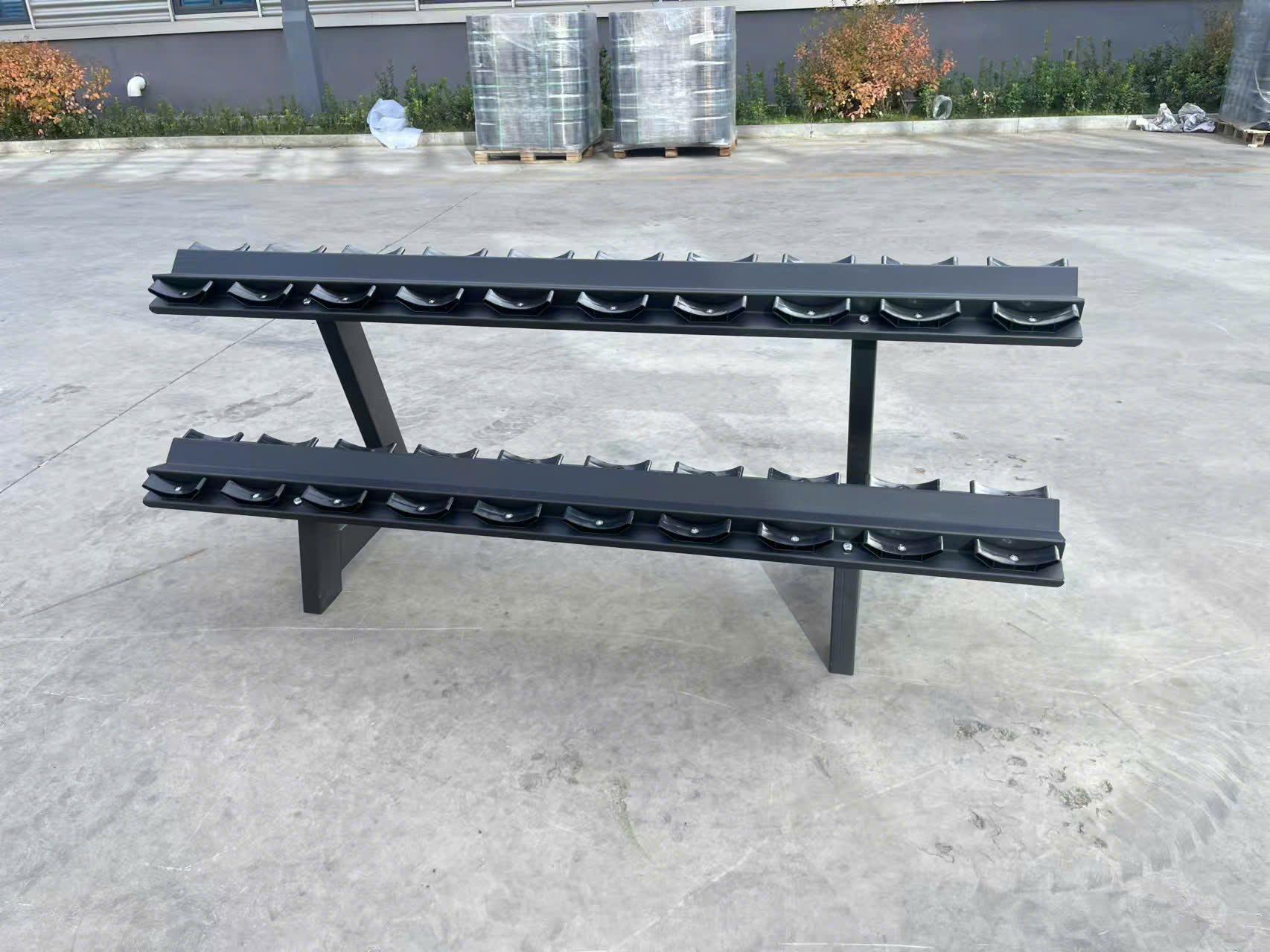 Giá để tạ tay loại 10 cặp đen – chịu tải lớn, phù hợp mọi phòng gym