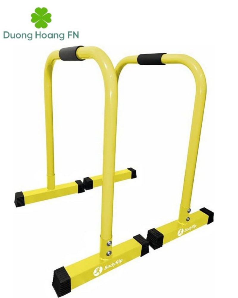 Bài tập đẩy xà kép giúp phát triển ngực và tay sau