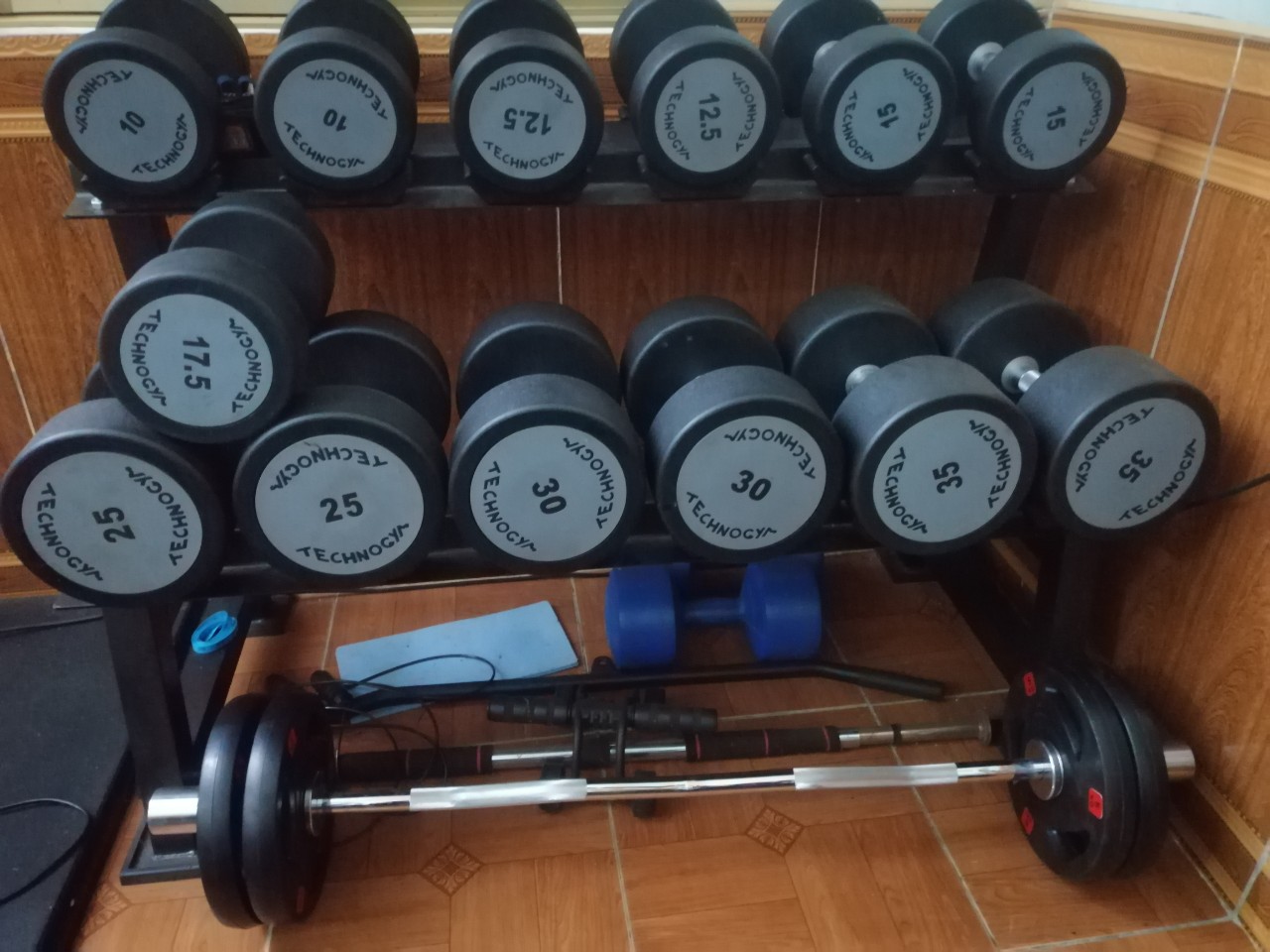 Giá đỡ tạ tay loại 6 cặp – thiết kế 2 tầng bằng sắt xi 02