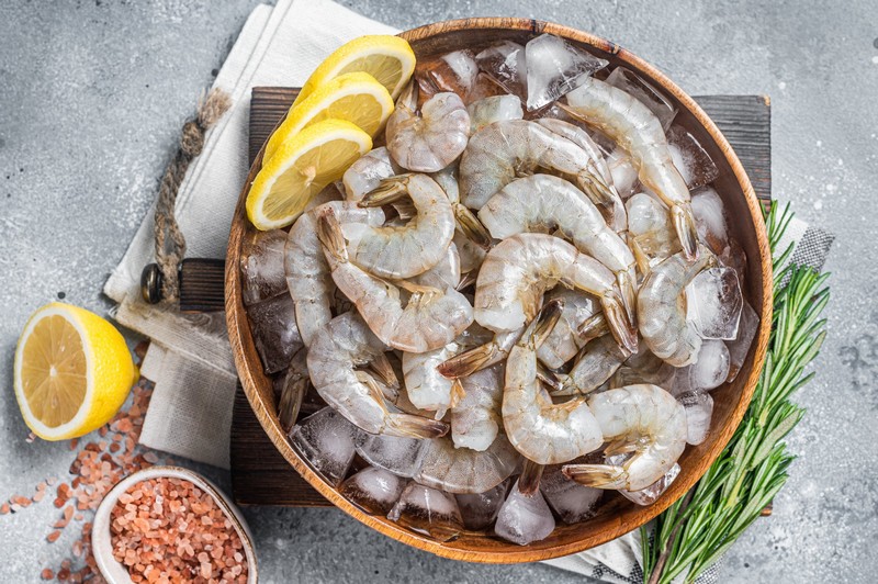 Tập luyện tại nhà với giàn tạ kết hợp chế độ ăn giàu thịt trắng 02